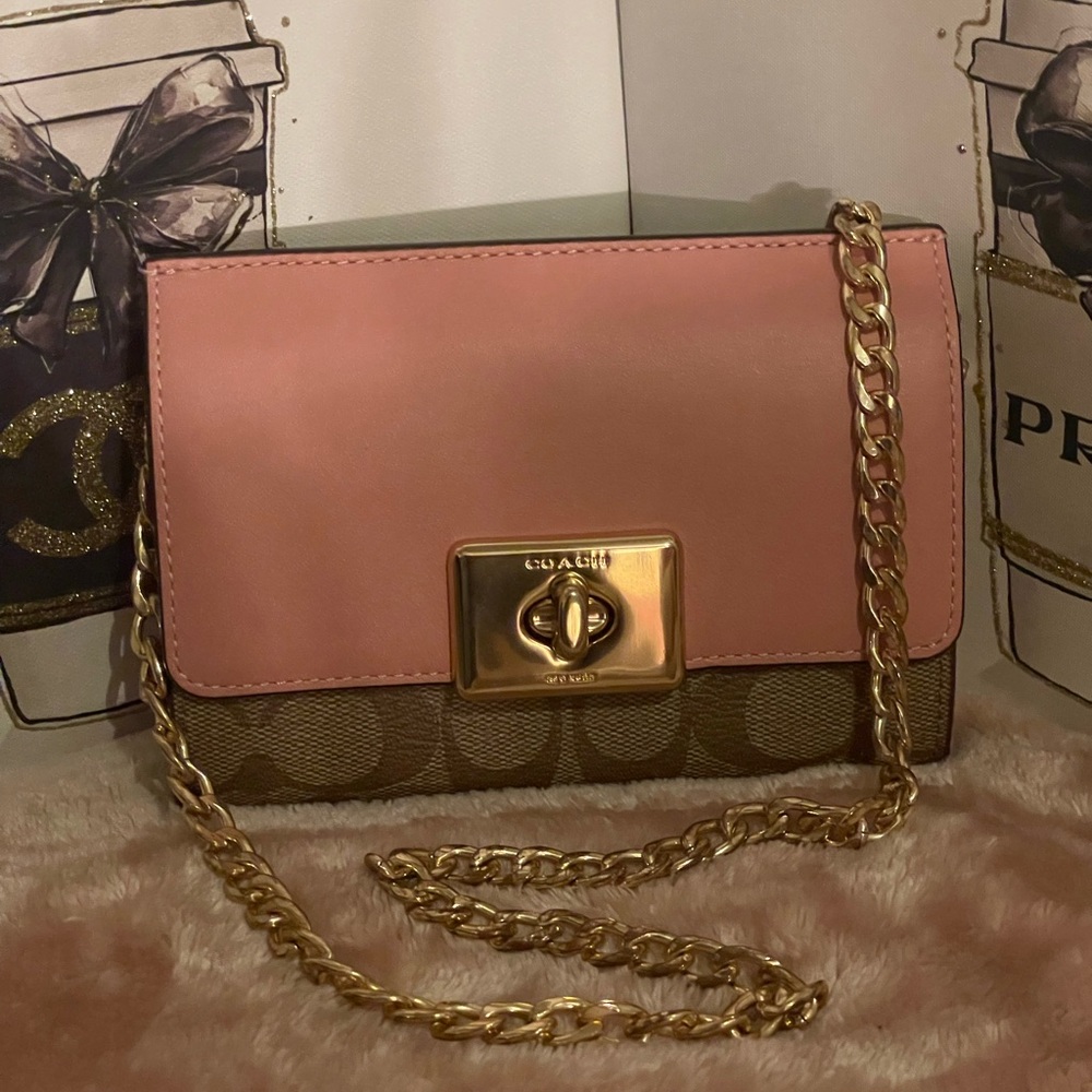 EUC Coach Cassidy Turnlock Compact Wallet (unbranded chain) - Picture 3 of 9
